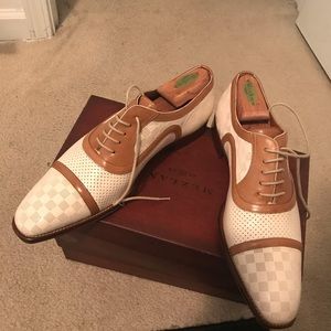 Men’s Cream Dress Shoes by Mezlan